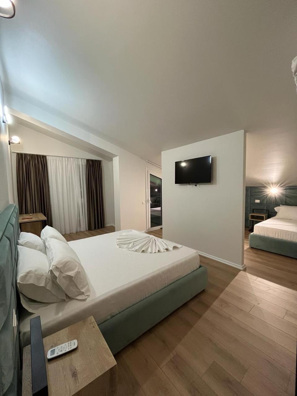 Hotel Noel Vlorë Eksteriør billede